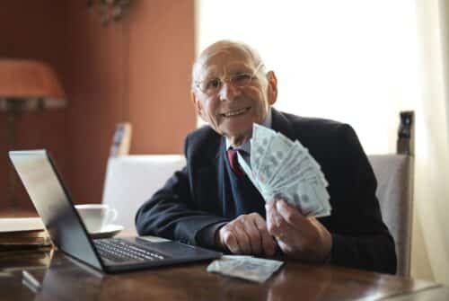 Découvrez les droits fondamentaux des seniors concernant leur retraite