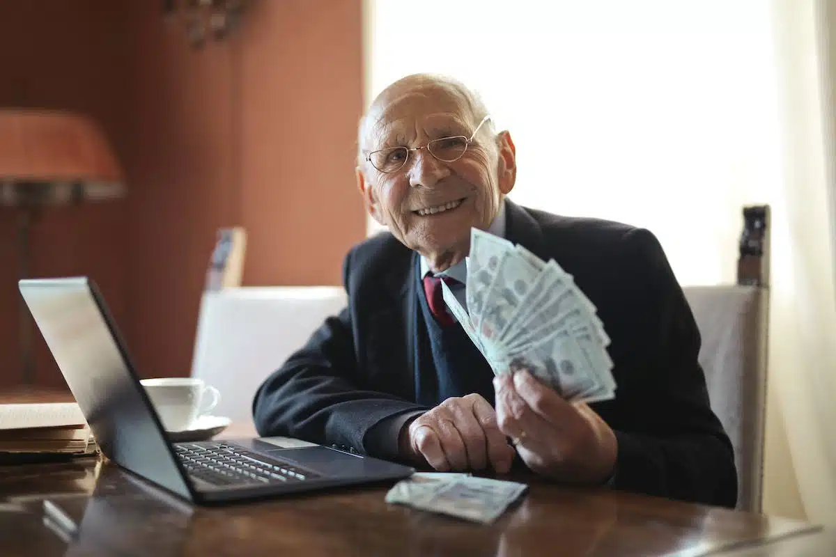 Découvrez les droits fondamentaux des seniors concernant leur retraite
