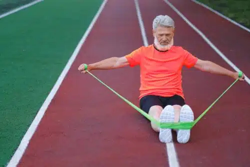 Les bienfaits des sports adaptés pour préserver la santé des seniors