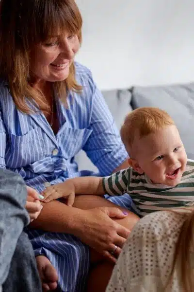 Les bénéfices et les obstacles d’une famille multigénérationnelle