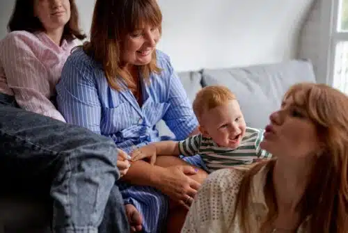 Les bénéfices et les obstacles d’une famille multigénérationnelle