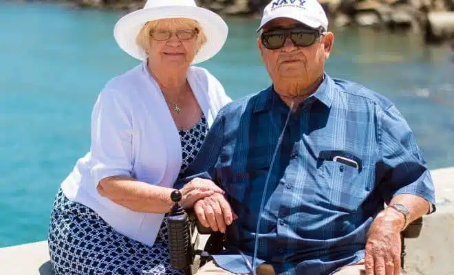 Comment renforcer les liens familiaux avec les seniors : astuces et conseils pratiques
